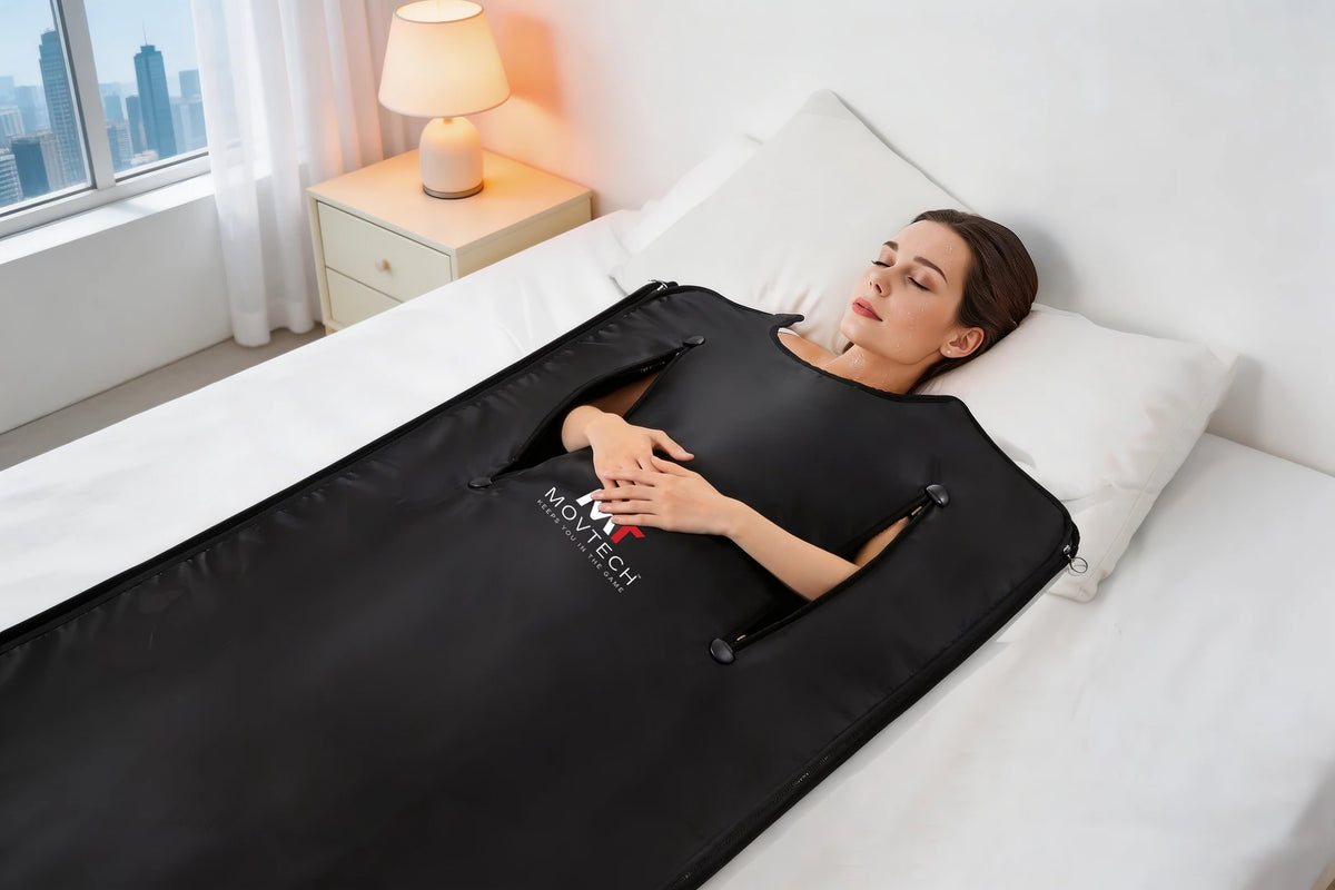 Nő relaxál a Movtech Infra Sauna Blanket szaunatakaróban