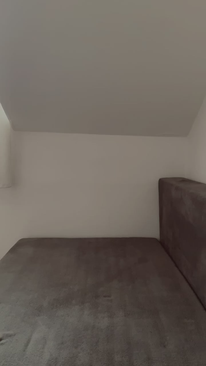 Video alt text